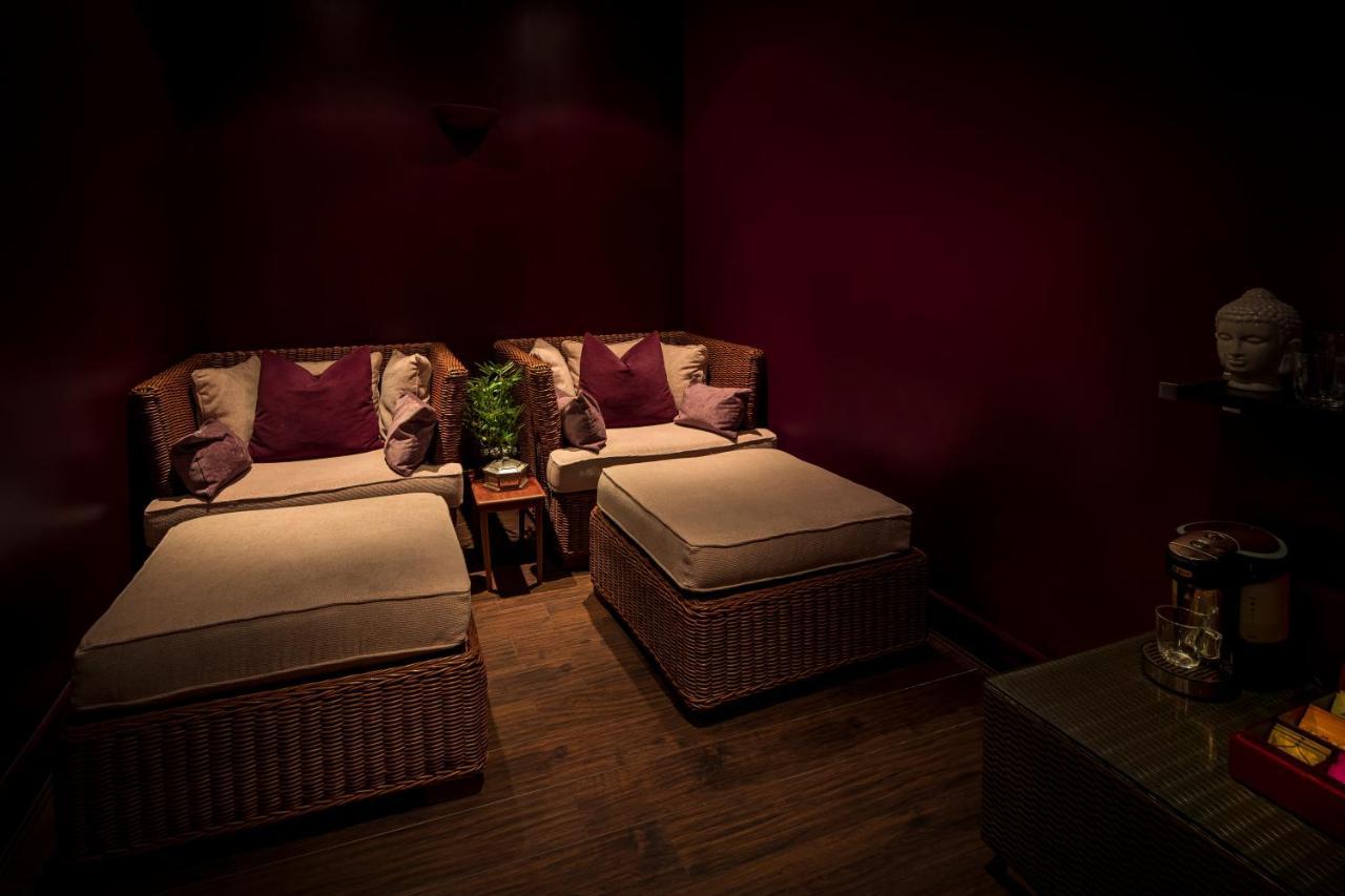 Crowne Plaza Chester By Ihg Exterior foto