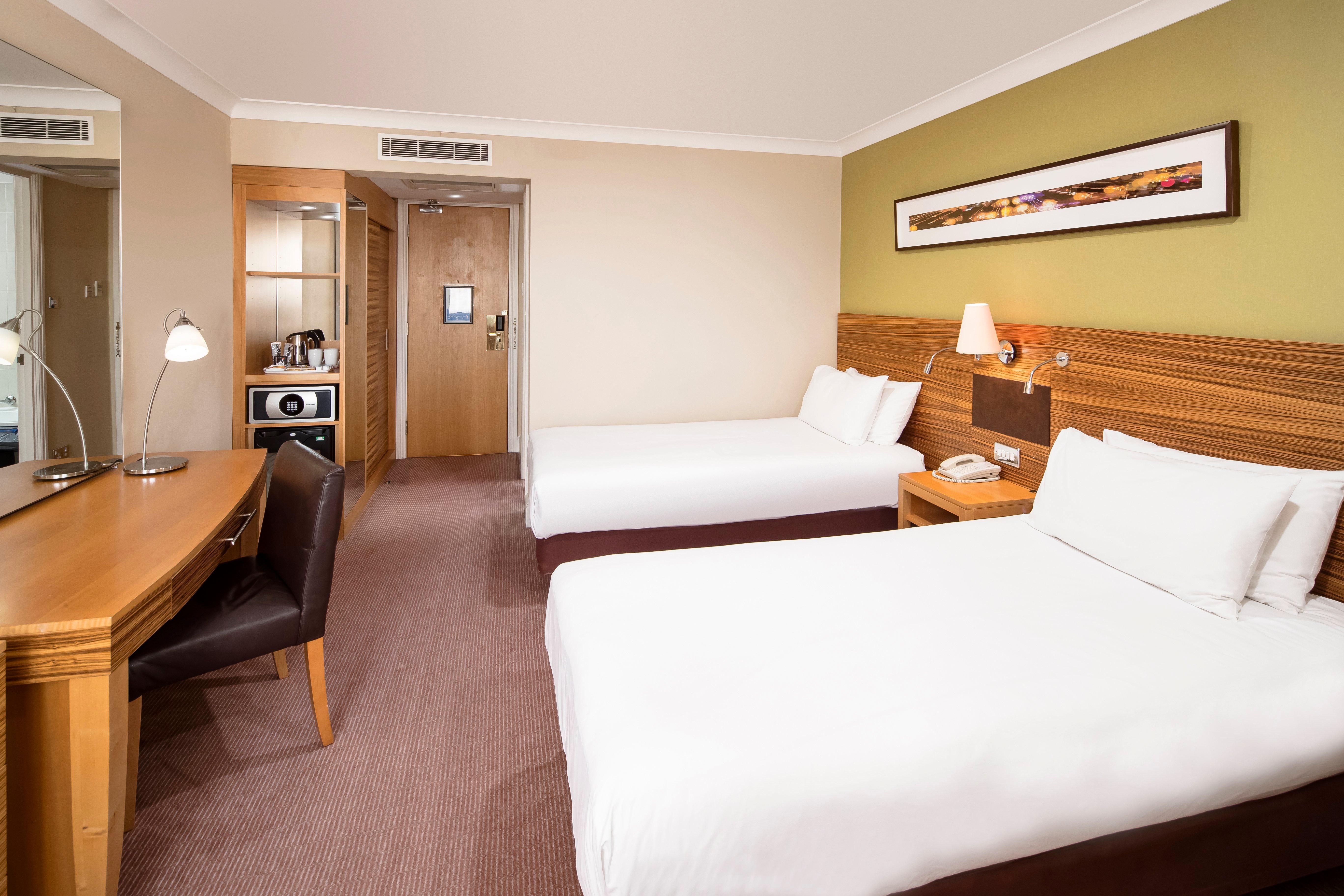 Crowne Plaza Chester By Ihg Exterior foto