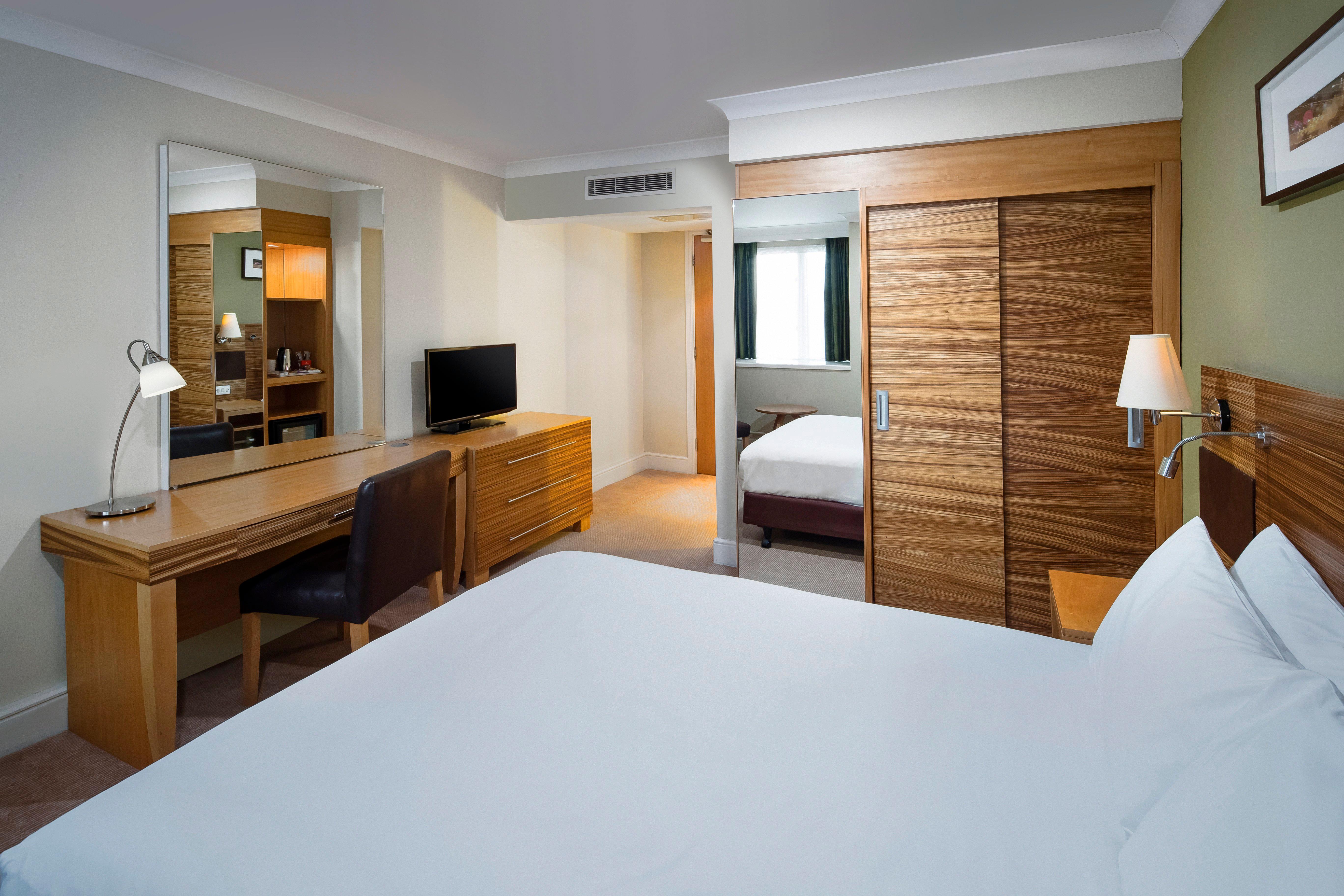 Crowne Plaza Chester By Ihg Exterior foto
