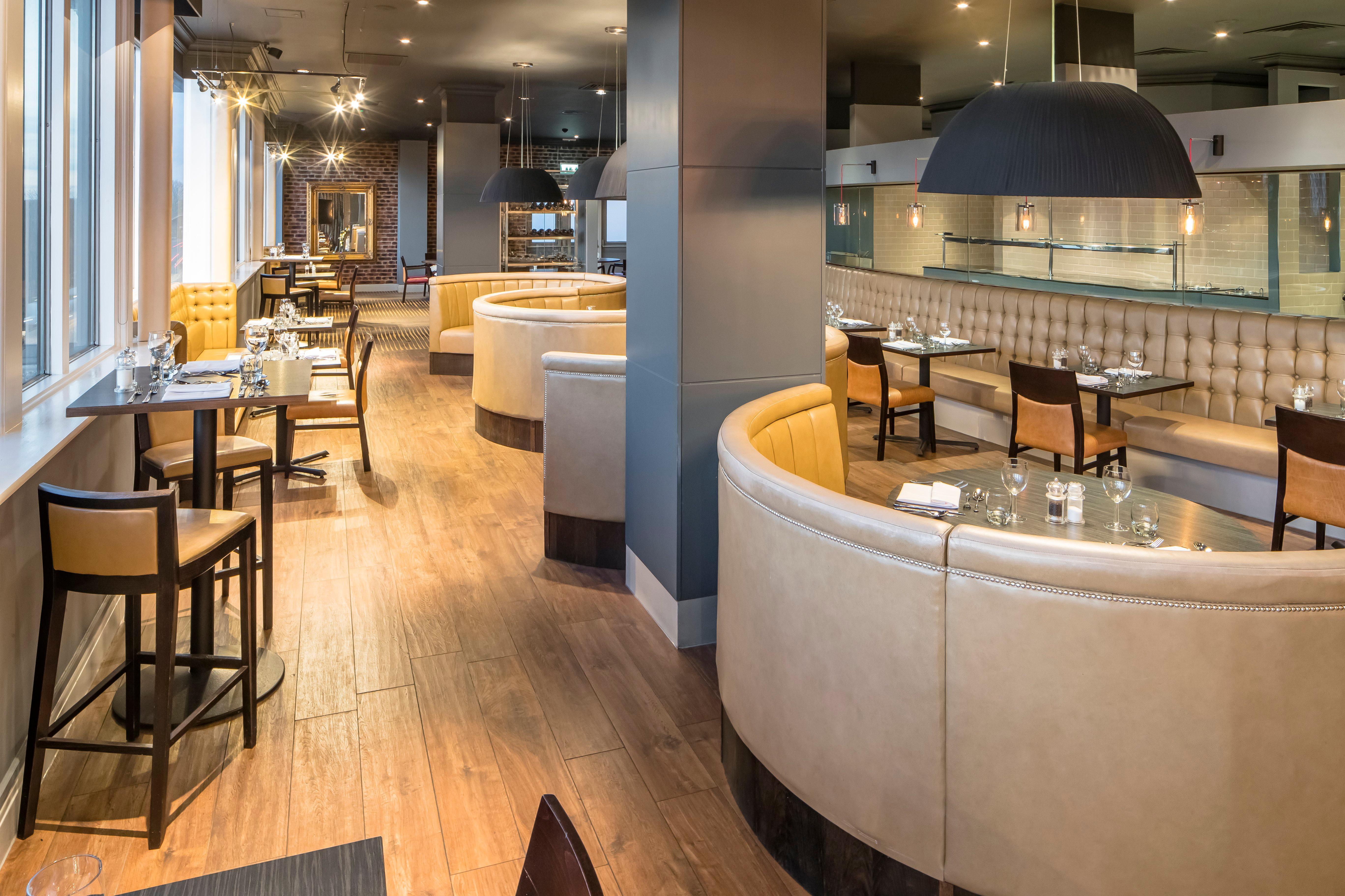 Crowne Plaza Chester By Ihg Exterior foto